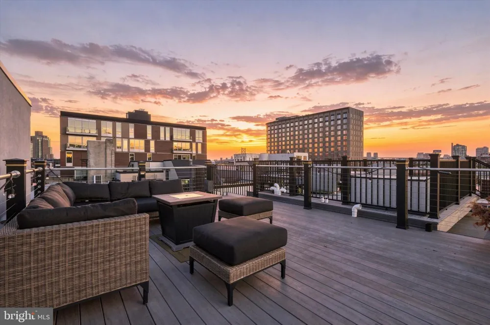 610 BODINE STREET Philadelphia, PA 19123