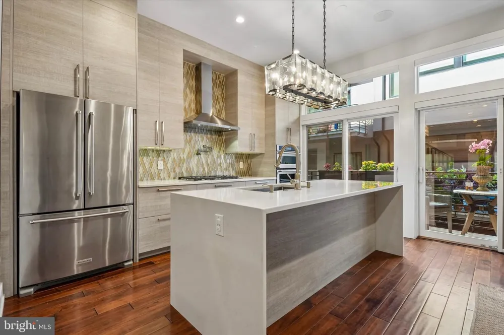 610 BODINE STREET Philadelphia, PA 19123