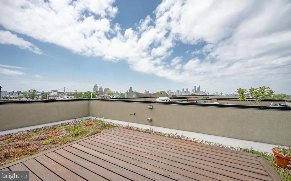 1247 E COLUMBIA AVENUE E #30 Philadelphia, PA 19125