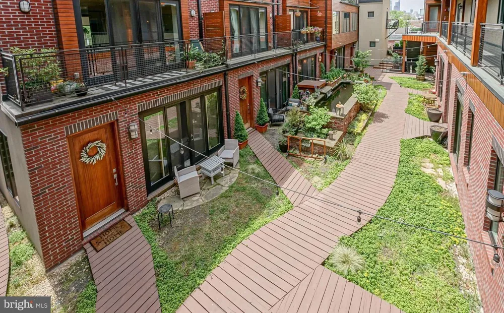 1247 E COLUMBIA AVENUE E #30 Philadelphia, PA 19125