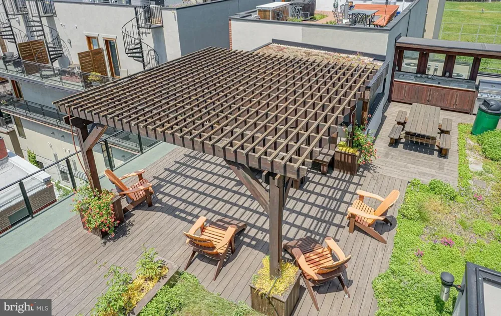 1247 E COLUMBIA AVENUE E #30 Philadelphia, PA 19125