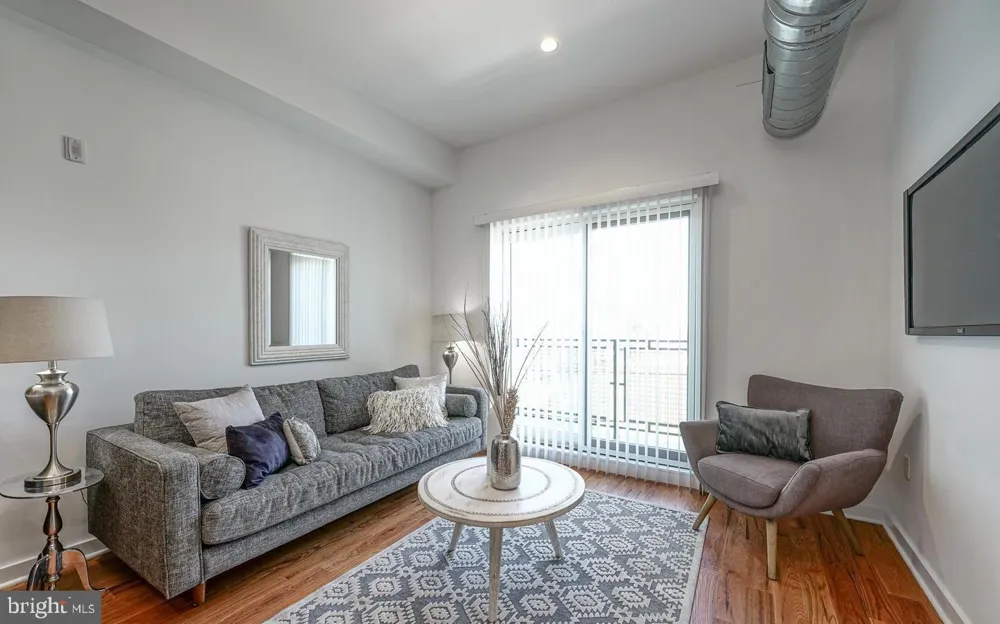 1247 E COLUMBIA AVENUE E #30 Philadelphia, PA 19125