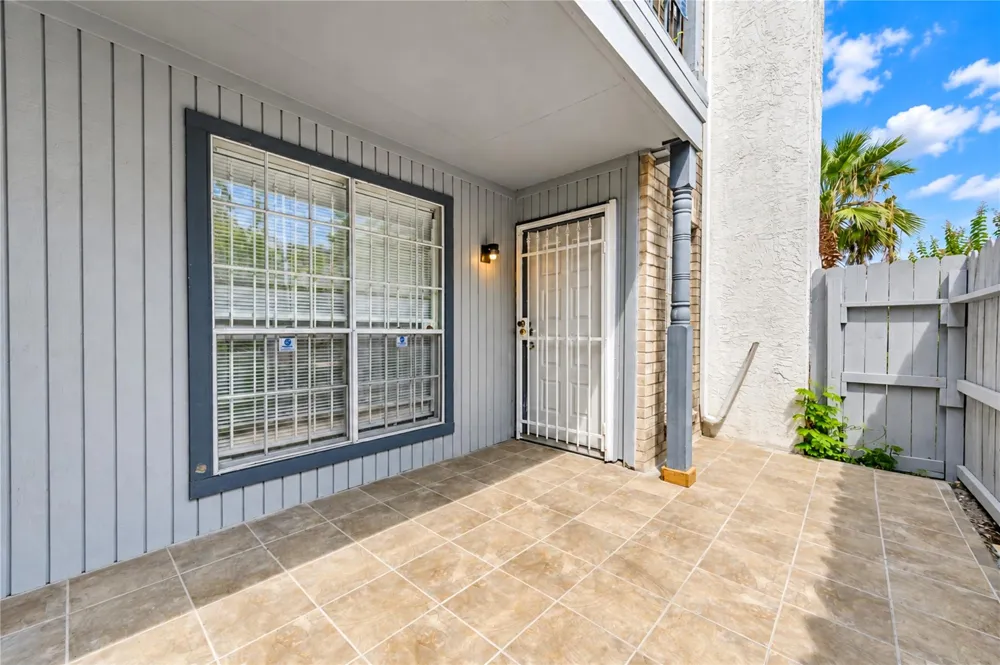 6606 De Moss Drive #1201 Houston, TX 77074