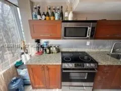 250 180th Dr #455 Sunny Isles Beach, FL 33160