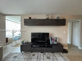 250 180th Dr #455 Sunny Isles Beach, FL 33160