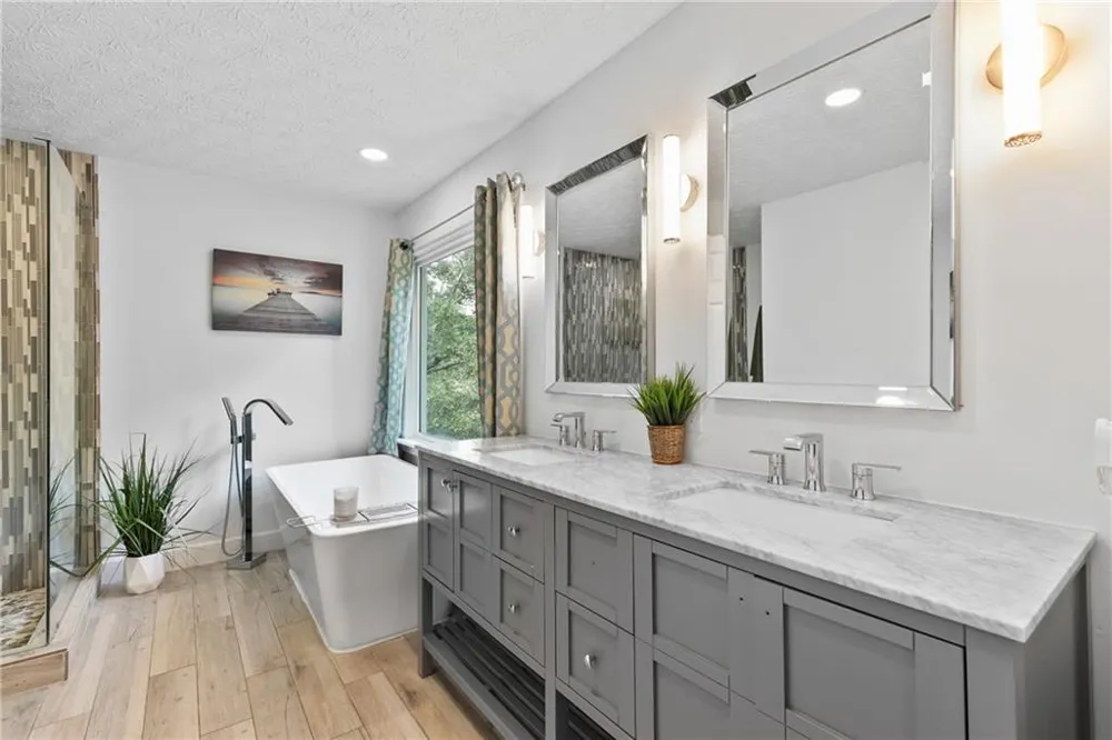 334 Justin Drive Woodstock, GA 30188