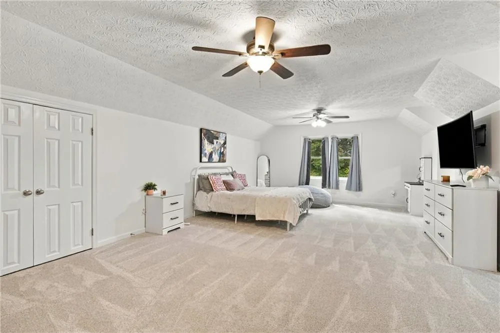 334 Justin Drive Woodstock, GA 30188