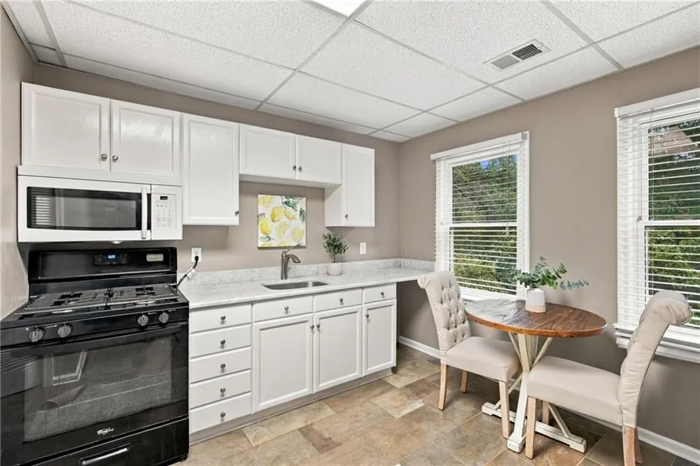 334 Justin Drive Woodstock, GA 30188