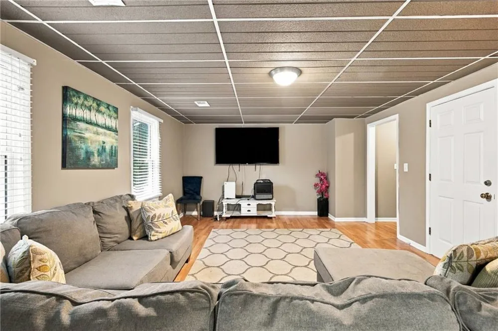 334 Justin Drive Woodstock, GA 30188