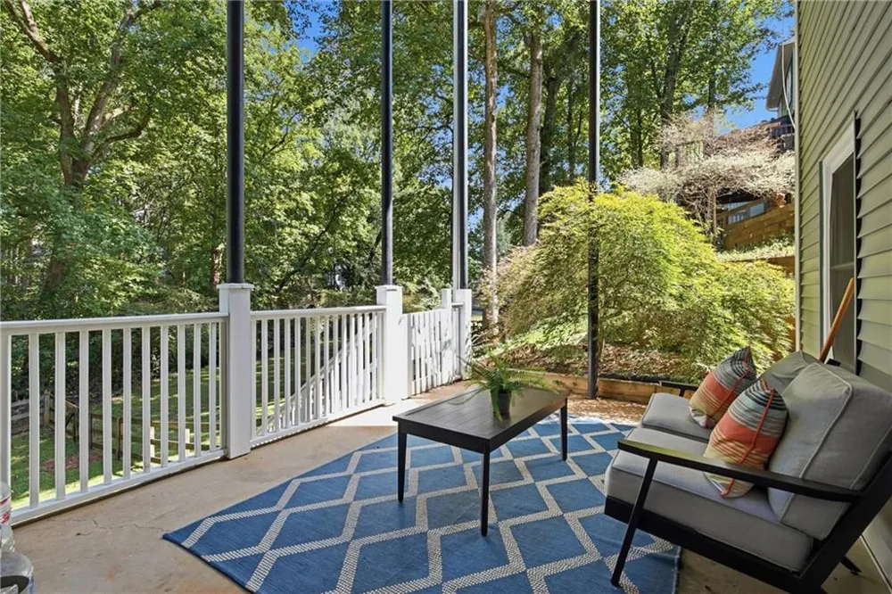 334 Justin Drive Woodstock, GA 30188