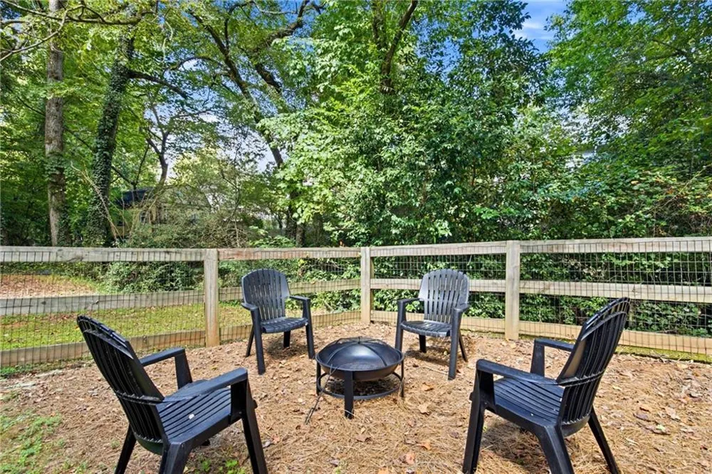 334 Justin Drive Woodstock, GA 30188