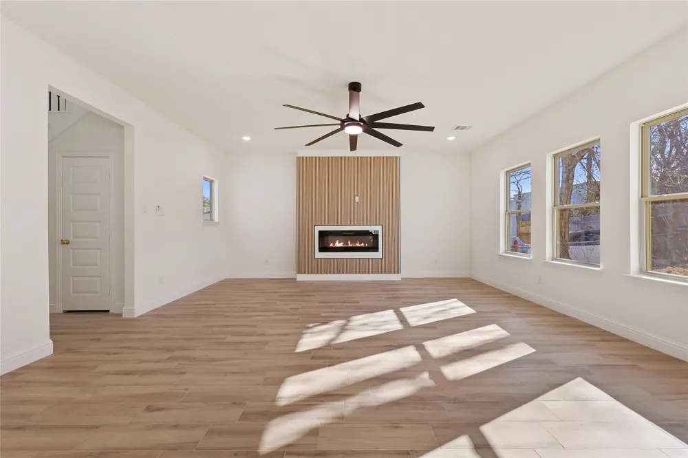 1608 Avenue D Fort Worth, TX 76104