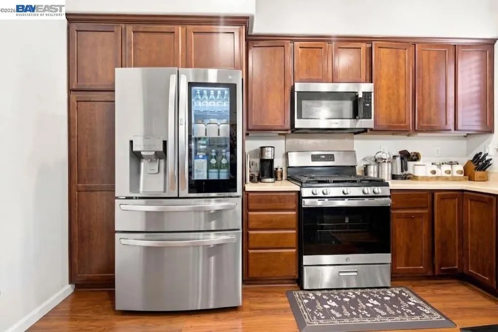 44 S Alonsa Ln Mountain House, CA 95391