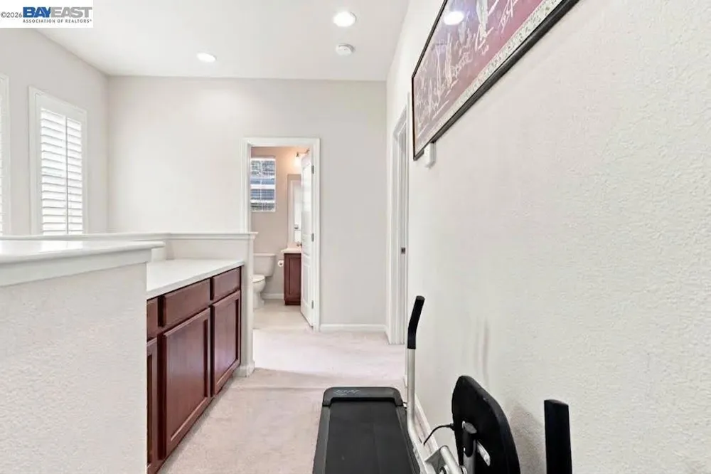 44 S Alonsa Ln Mountain House, CA 95391