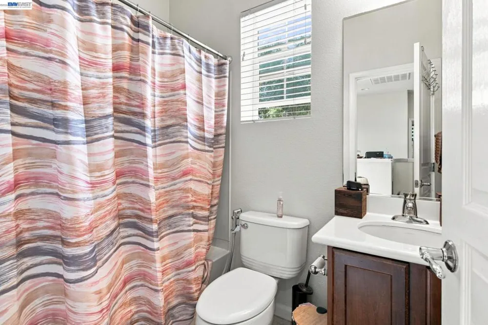 44 S Alonsa Ln Mountain House, CA 95391