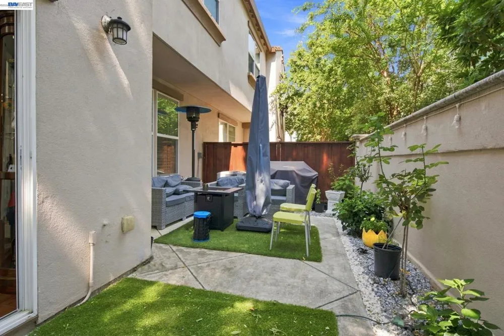 44 S Alonsa Ln Mountain House, CA 95391