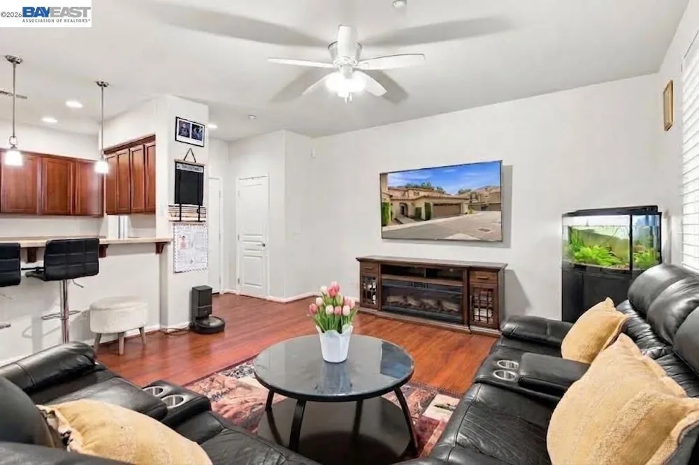 44 S Alonsa Ln Mountain House, CA 95391