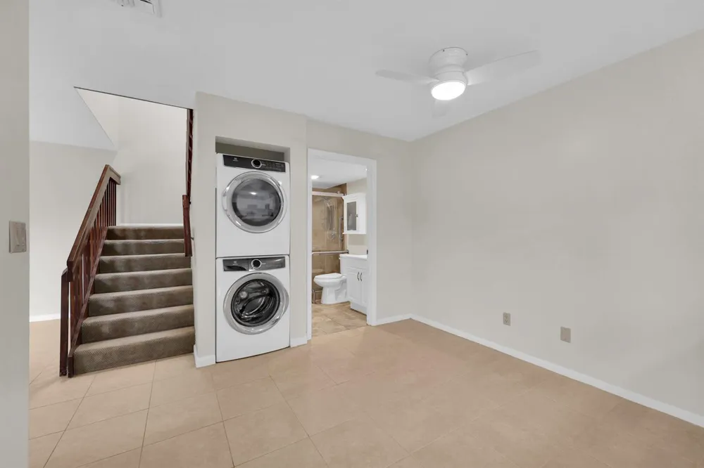 5857 SE Windsong Lane #806 Stuart, FL 34997