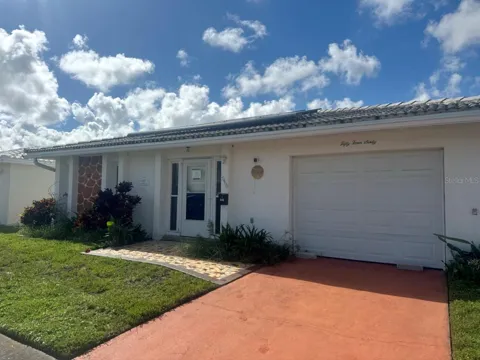 5460 LEMON TREE LANE