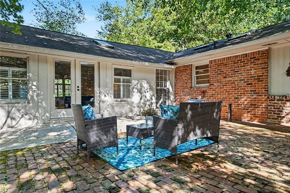 905 Homewood Court Decatur, GA 30033