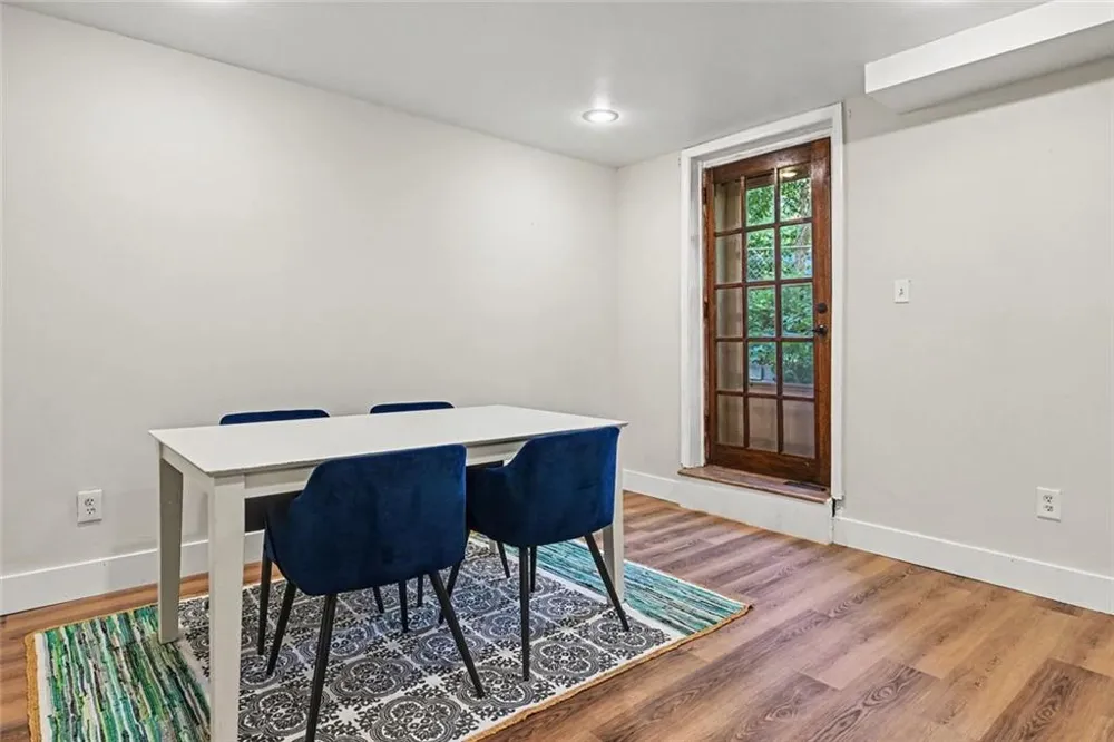 905 Homewood Court Decatur, GA 30033