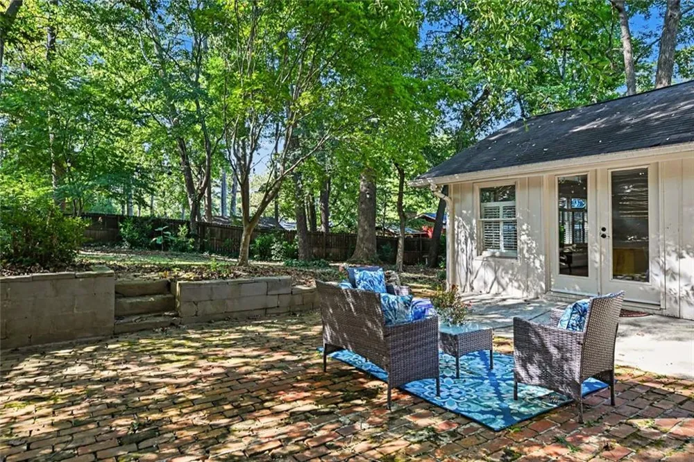 905 Homewood Court Decatur, GA 30033