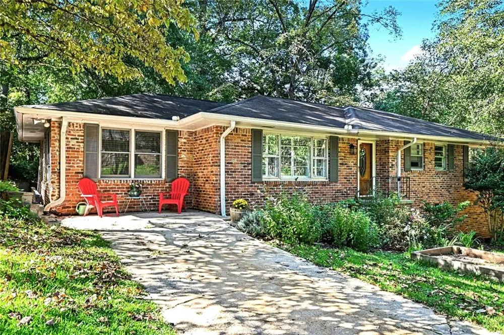 905 Homewood Court Decatur, GA 30033