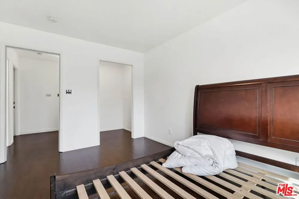 2200 Easy Avenue Long Beach, CA 90810