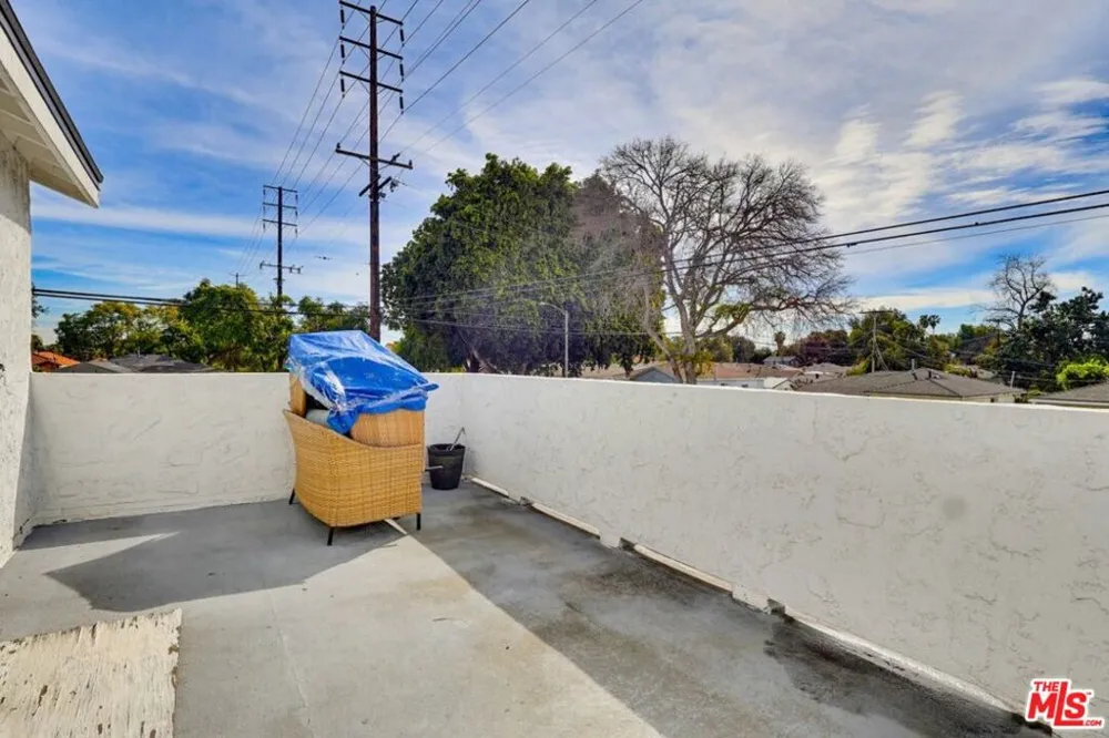 2200 Easy Avenue Long Beach, CA 90810