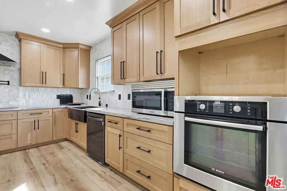 2200 Easy Avenue Long Beach, CA 90810