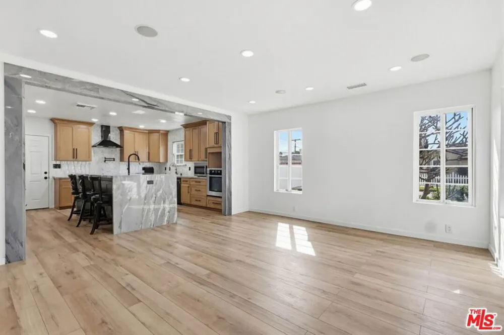 2200 Easy Avenue Long Beach, CA 90810