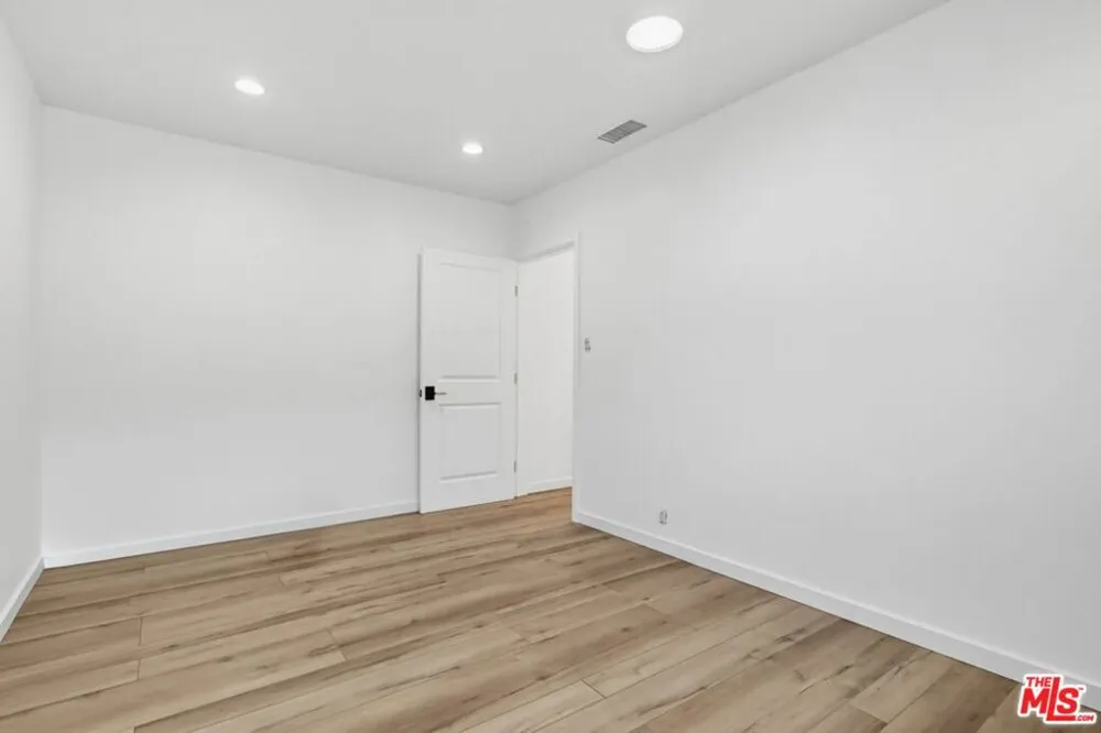 2200 Easy Avenue Long Beach, CA 90810