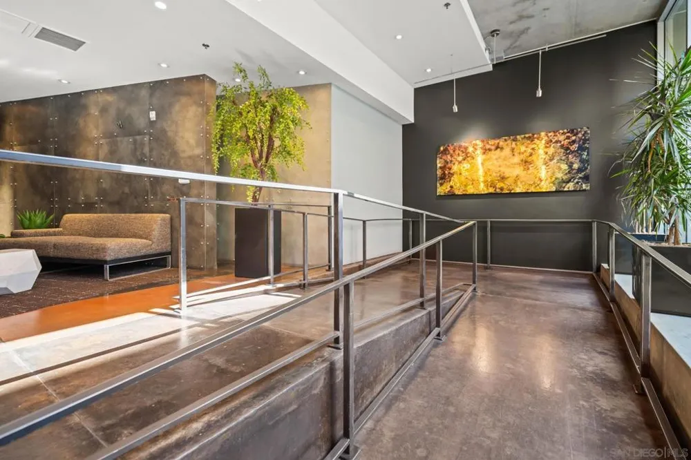 527 10Th #706 San Diego, CA 92101