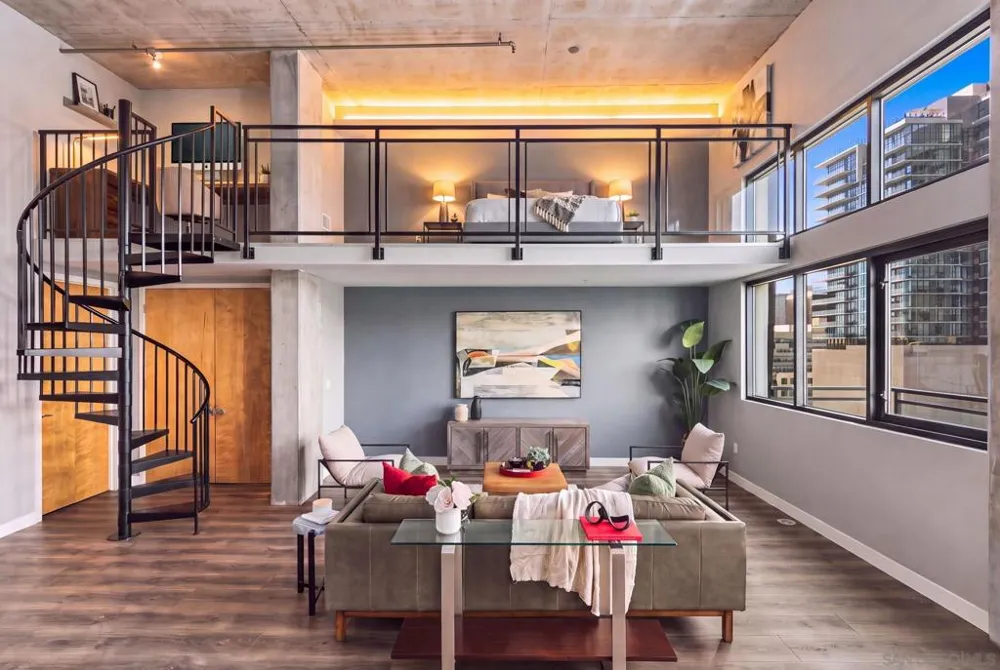 527 10Th #706 San Diego, CA 92101