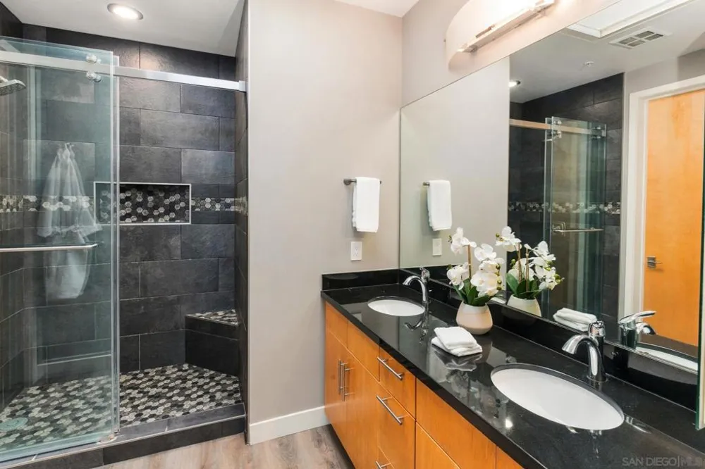 527 10Th #706 San Diego, CA 92101