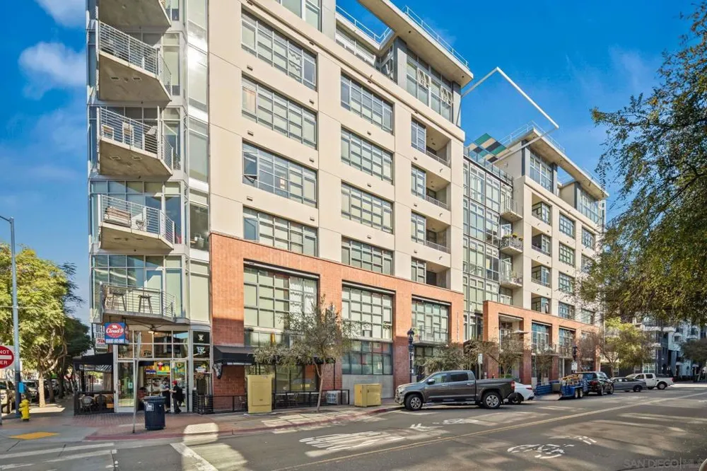 527 10Th #706 San Diego, CA 92101