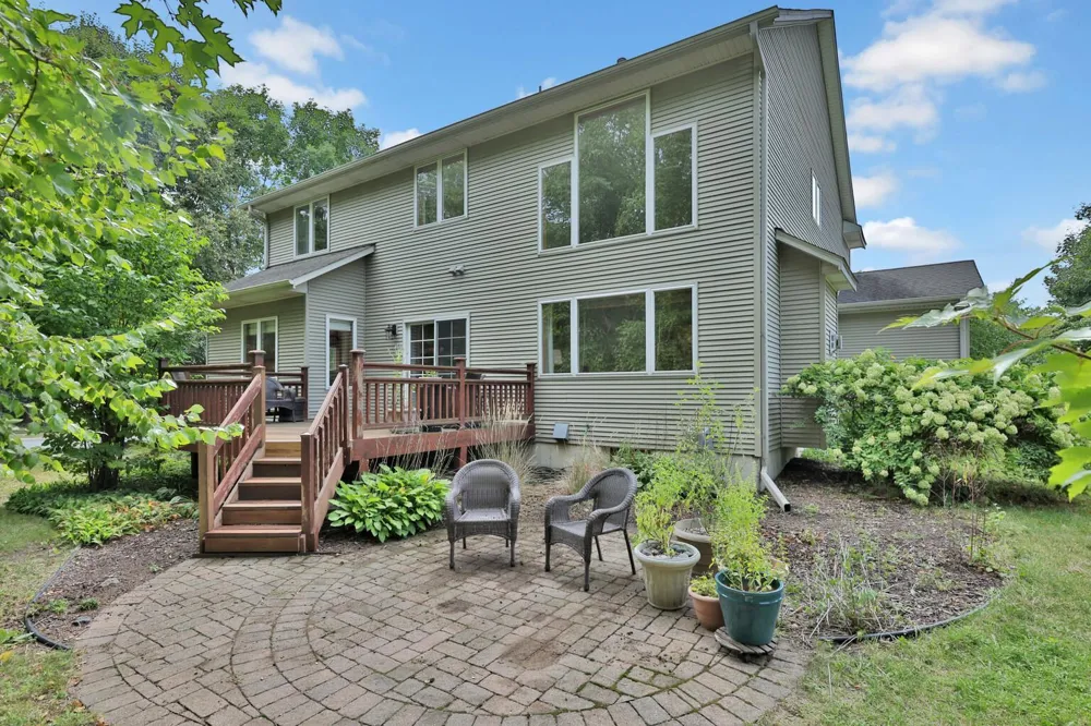 17408 Tessmer Court Eden Prairie, MN 55347