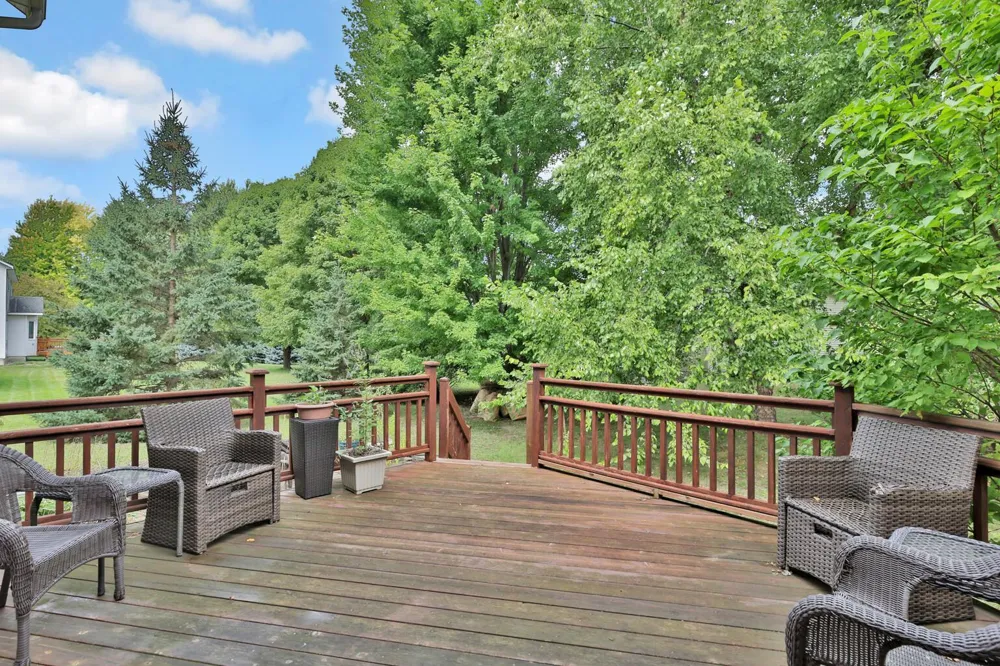 17408 Tessmer Court Eden Prairie, MN 55347