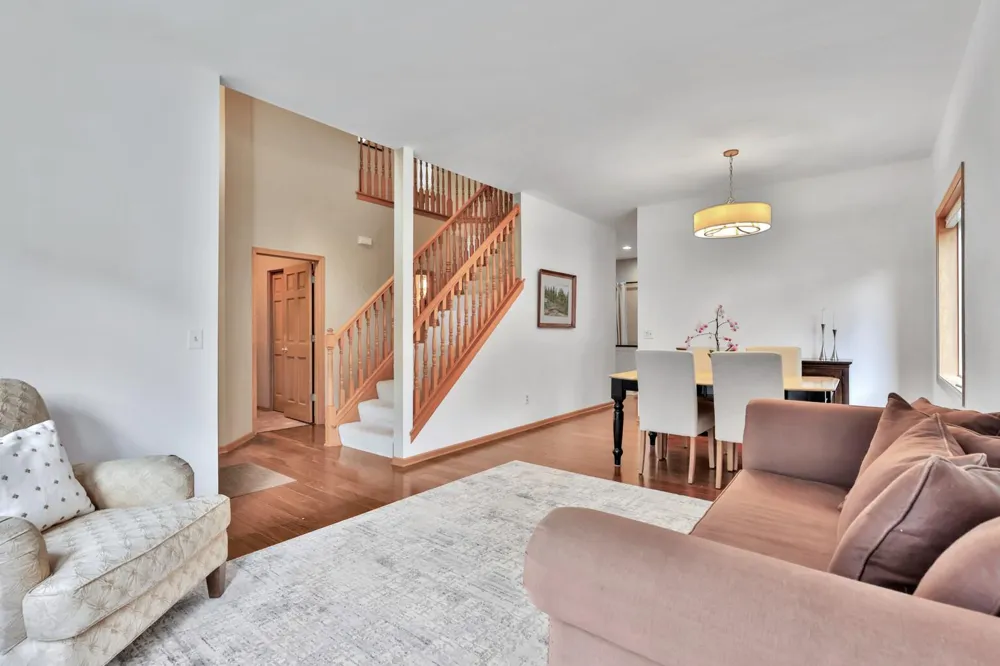 17408 Tessmer Court Eden Prairie, MN 55347
