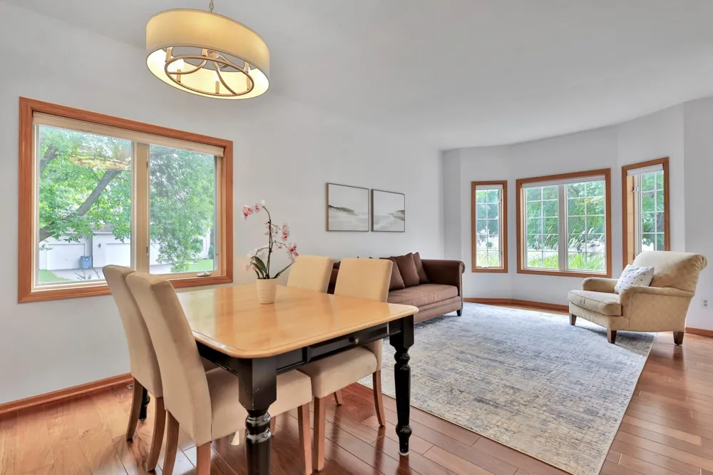 17408 Tessmer Court Eden Prairie, MN 55347