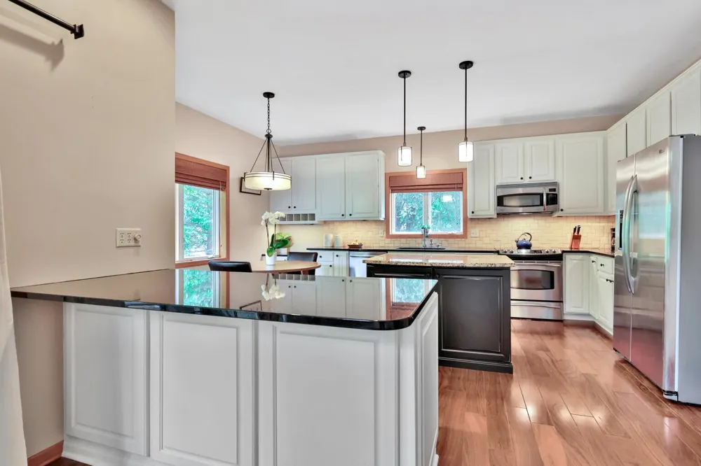 17408 Tessmer Court Eden Prairie, MN 55347