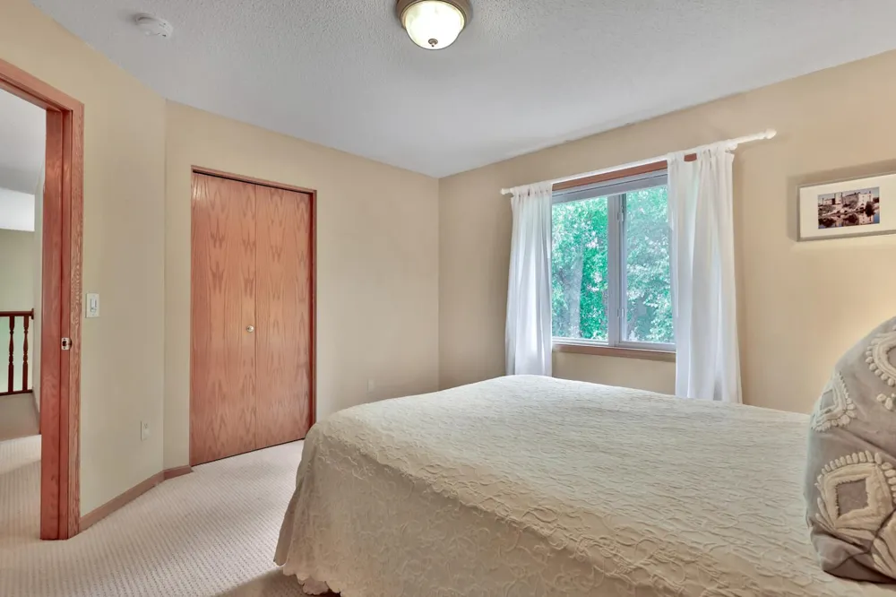 17408 Tessmer Court Eden Prairie, MN 55347