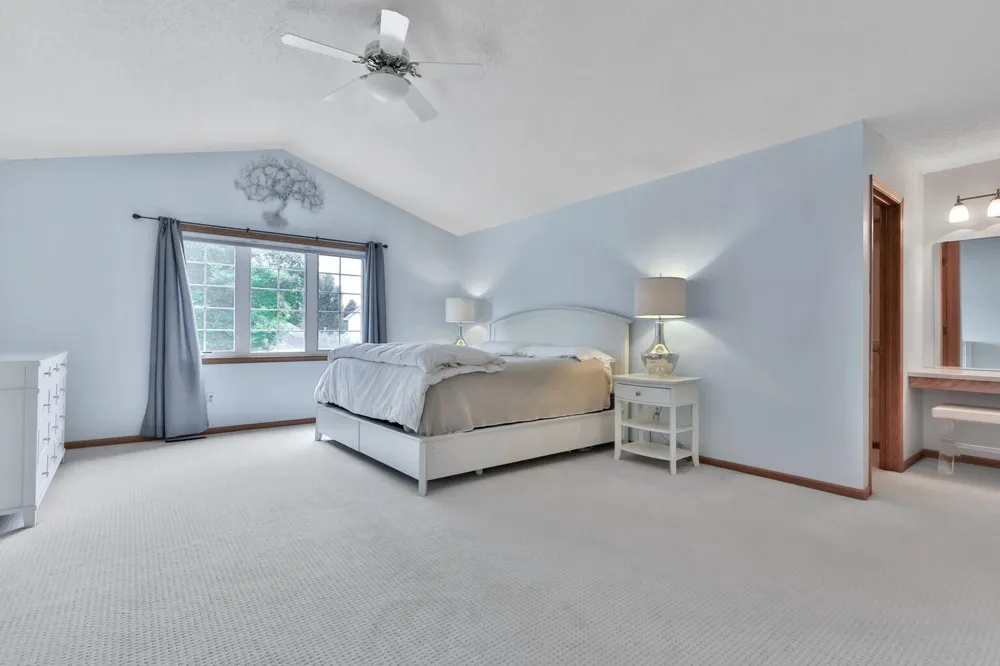 17408 Tessmer Court Eden Prairie, MN 55347