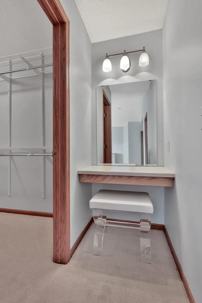 17408 Tessmer Court Eden Prairie, MN 55347