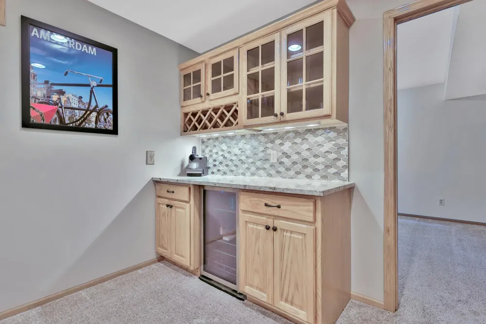 17408 Tessmer Court Eden Prairie, MN 55347