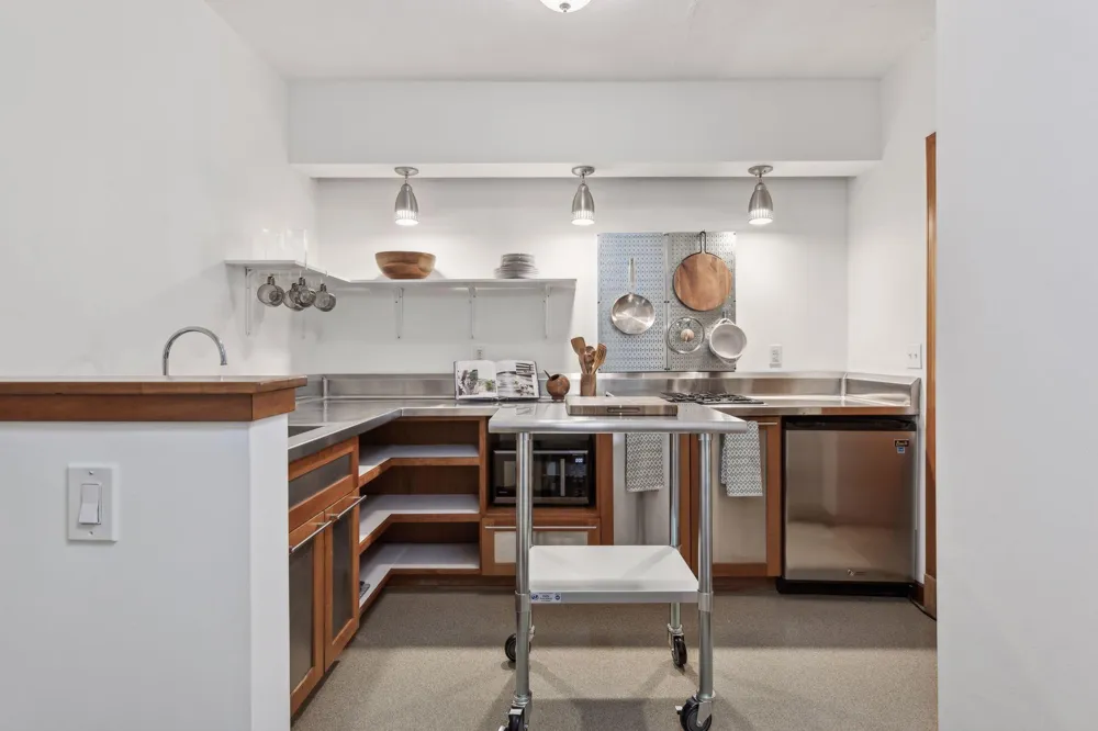 1204 Harmon Place #24 Minneapolis, MN 55403