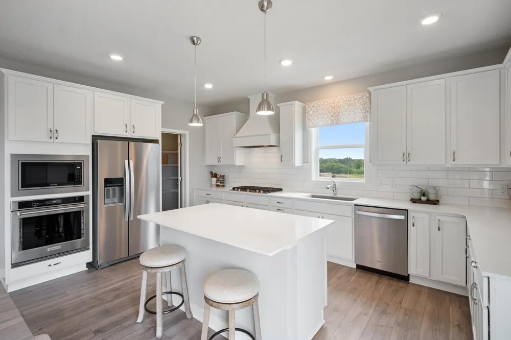 1830 Rainier Drive Shakopee, MN 55379