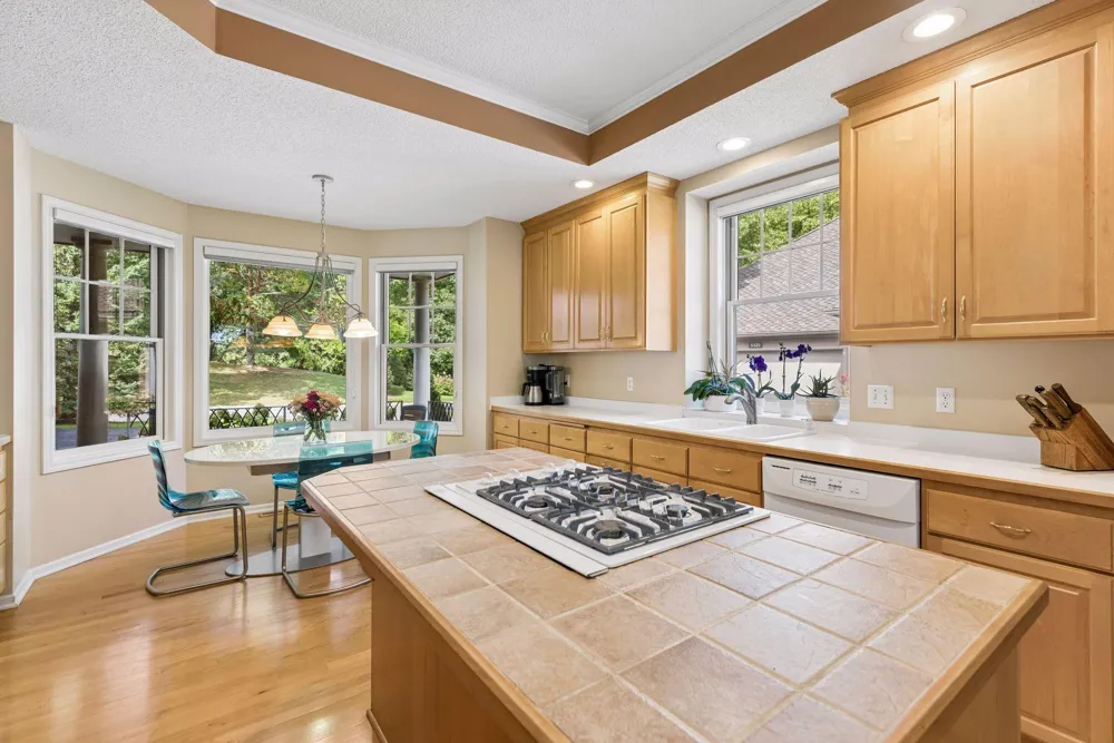 5329 Ashcroft Road Minnetonka, MN 55345