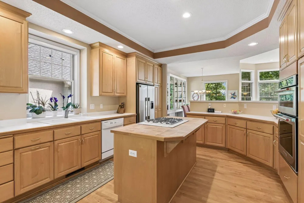 5329 Ashcroft Road Minnetonka, MN 55345