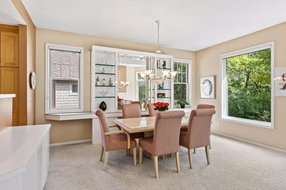 5329 Ashcroft Road Minnetonka, MN 55345